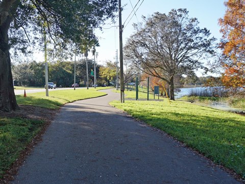 Lake Underhill Path, Orlando biking