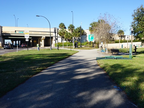 bike lake underhill path