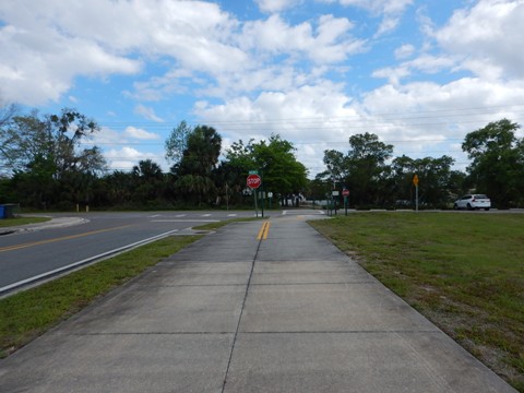 Cross Seminole Trail, FL