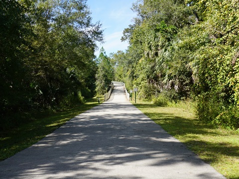 Cross Seminole Trail, FL